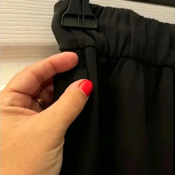 Lululemon Noir Crop Black Waist Tie High Rise Wide Leg Pants size 8 - Picture 6 of 7